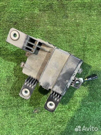 Блок предохранителей Nissan Serena GFC27 MR20(DD)