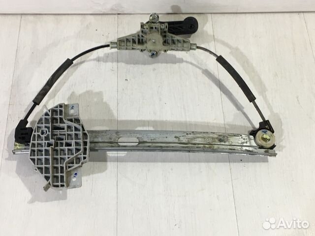 Стеклоподъёмник задний KIA RIO 4 1.4 ат седан