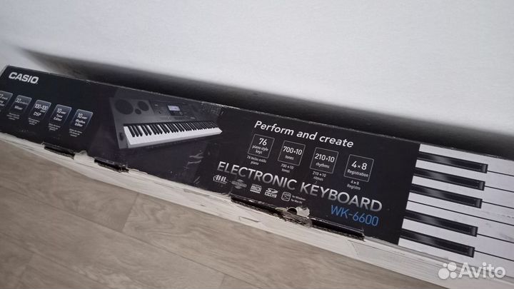 Электронное пианино, синтезатор casio WK-6600