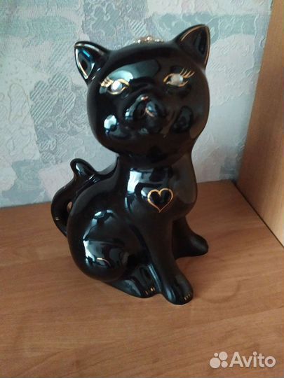 Фарфоровые статуэтки