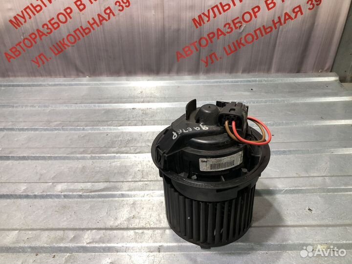 Моторчик отопителя печки Дастер 1