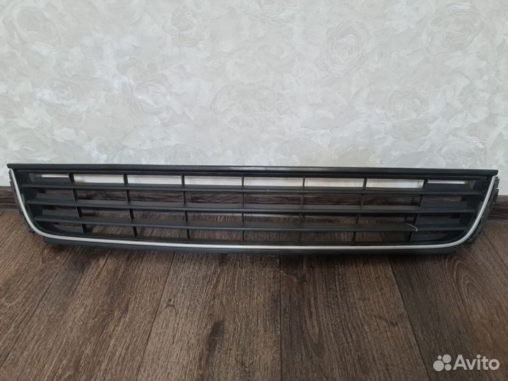 Решетка радиатора volkswagen polo