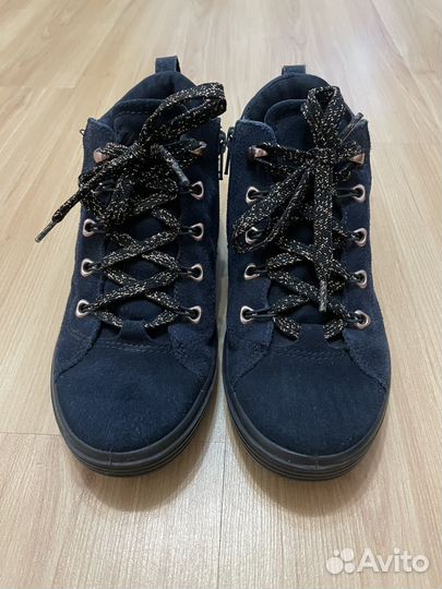 Ботинки для девочки