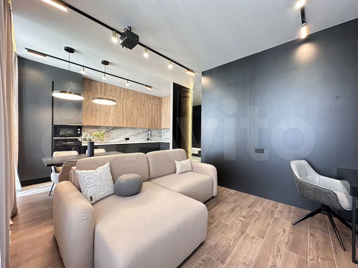 2-к. квартира, 65 м², 10/10 эт.