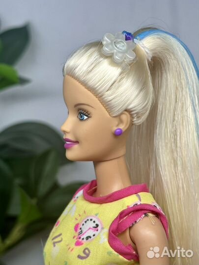 Barbie stylin hair