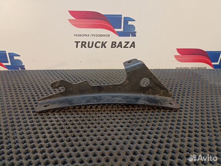 1732320 Кронштейн крыла левого правый Daf XF105