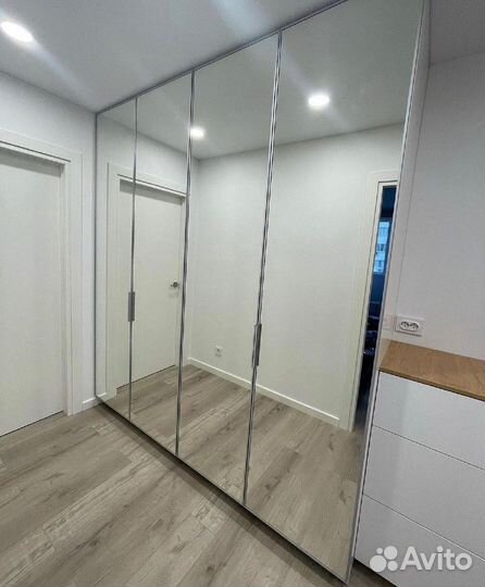 Прихожая на заказ в потолок