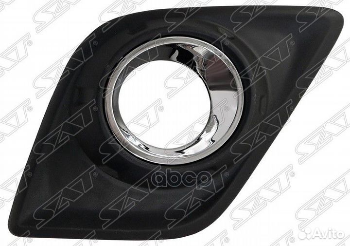 Оправа туманки toyota hilux revo 15- RH stty982