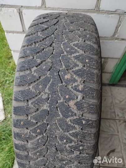 Zmax Winternova Stud III 235/65 R17
