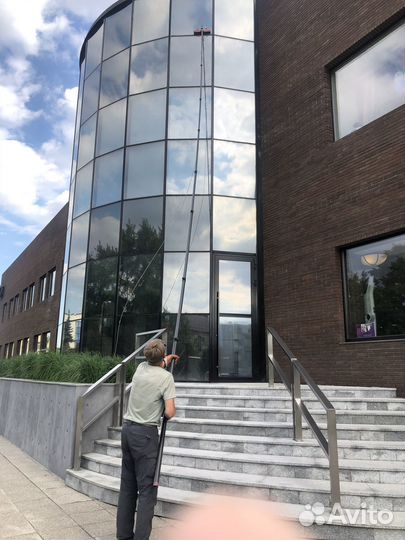 Мытье окон, мойка фасада, промышленный альпинизм