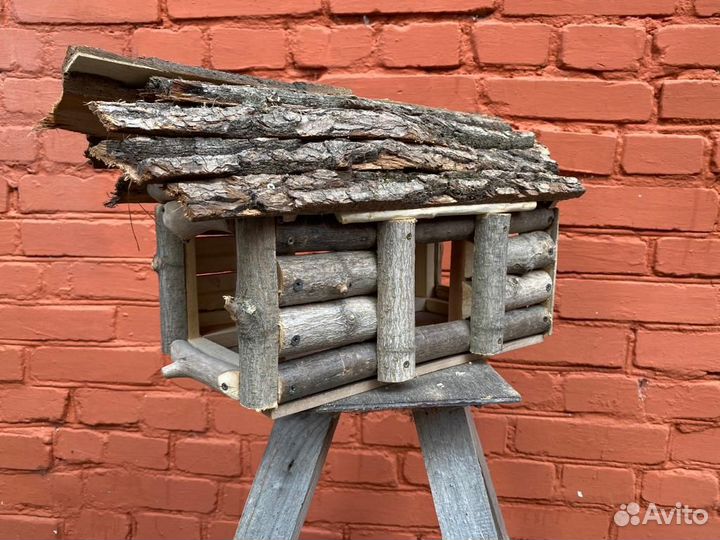 Скворечник дуплянка синичник бельчатник кормушка