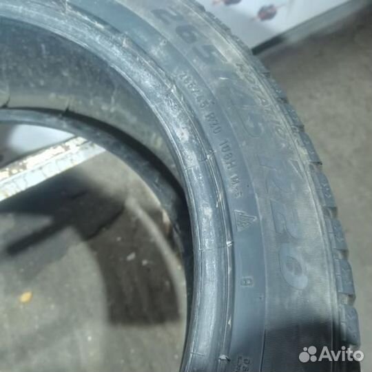 Pirelli Ice Zero 265/45 R20