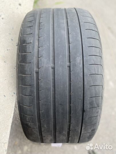 Yokohama Advan Sport V105 305/35 R23