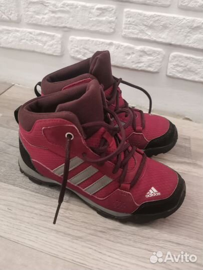 Кроссовки для девочки