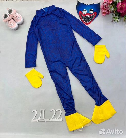 Костюмы супергероев бетмен,трансформер