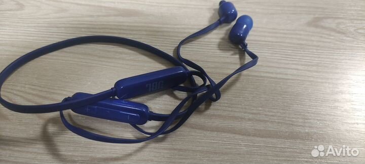 Bluetooth наушники jbl