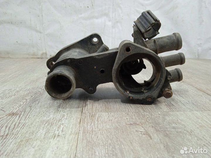 Корпус термостата Volkswagen Vento 1H2