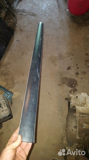 Молдинг передней левой двери пежо 206 5д