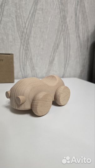 Liewood. Машинка новая. Дерево. Игрушка - декор