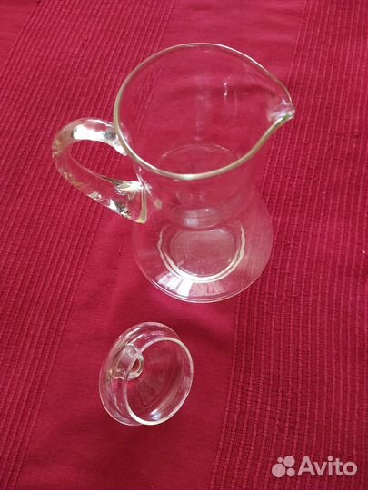 Кувшин стеклянный