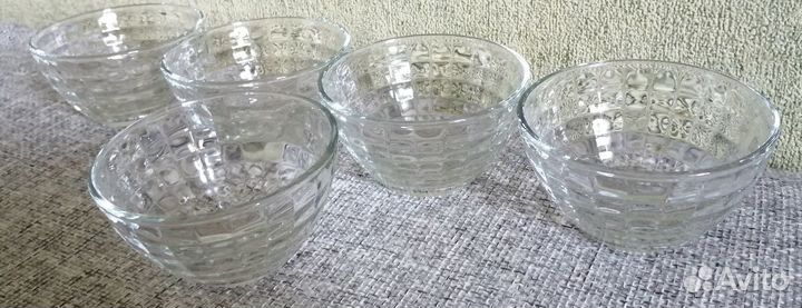 Салатники новые, стекло