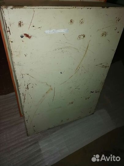 Сейф встраиваемый