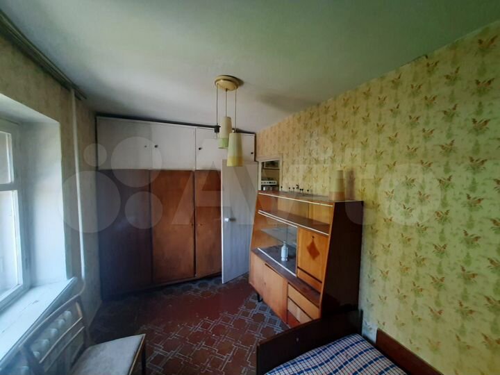 3-к. квартира, 50 м², 3/5 эт.