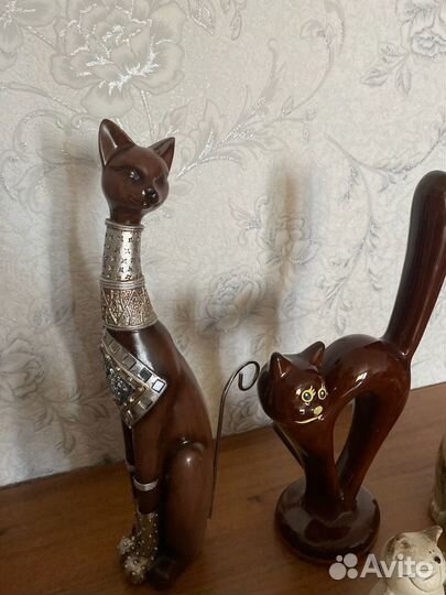 Статуэтка кошка