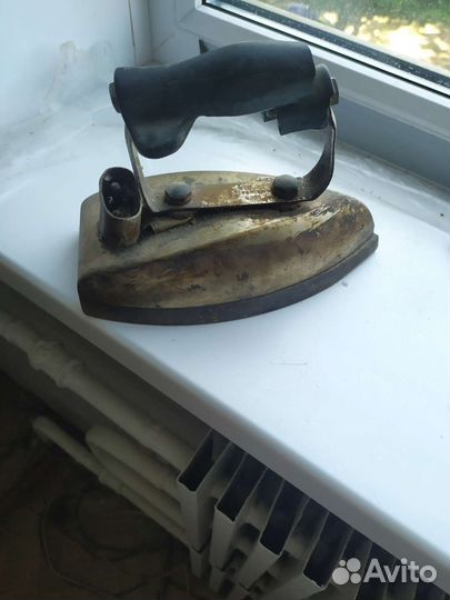 Старый утюг чугунный СССР