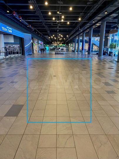 ТЦ «Саларис», трговая площадь, 10 м²