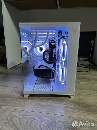 Iron Pride Invader Q3 White (3 кулера + хаб, Куб)