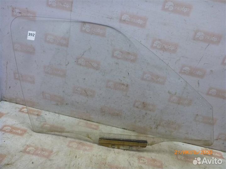 Стекло двери переднее правое Daewoo Nexia N100