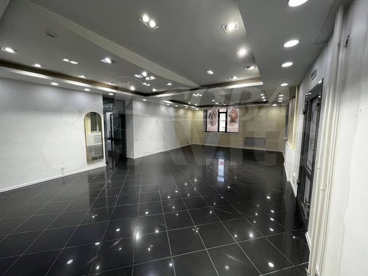 Сдам торговое помещение, 62 м²