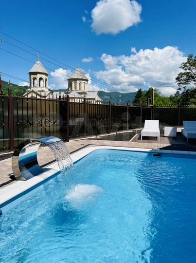 Дом 270 м² на участке 5 сот.