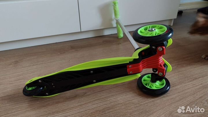 Самокат детский трехколесный