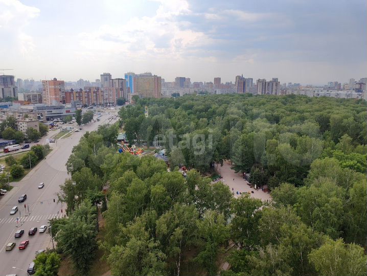 Продам офисное помещение, 85 м²