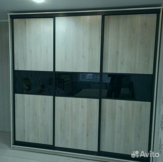 Шкаф с антресолью