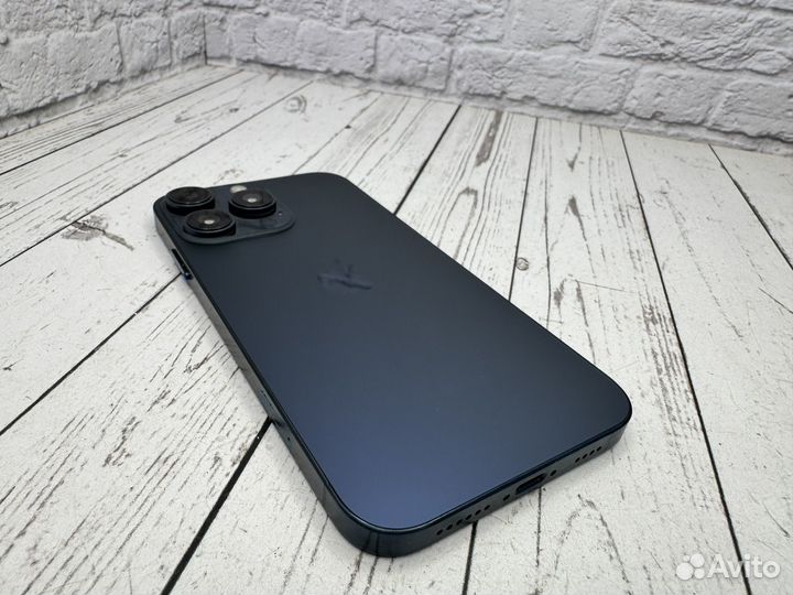 iPhone XR в корпусе 15 pro 128 gb Blue