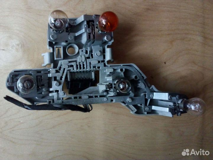 Ягуар с-тайп 05г плата плафон заднего фонаря левый