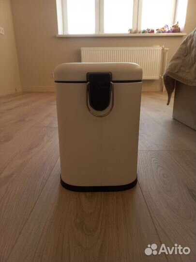 Мусорное ведро