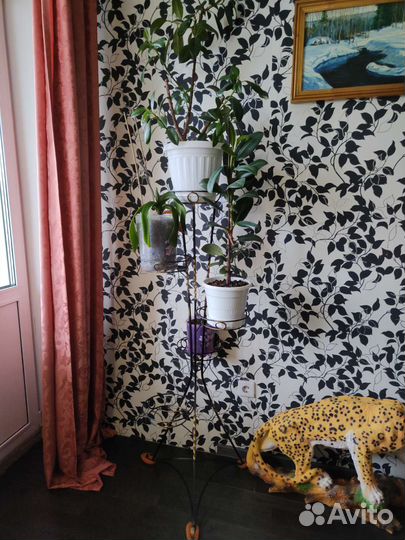 Подставка для цветов напольная металлическая