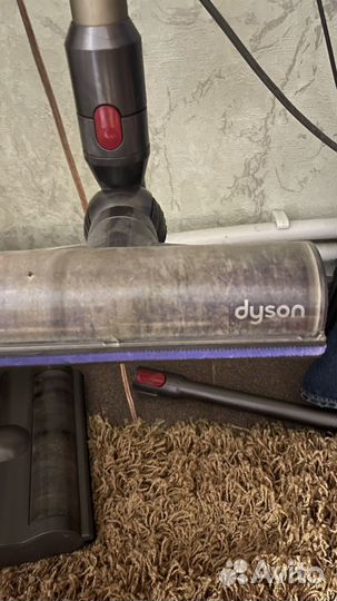 Пылесос Dyson v8 absolute