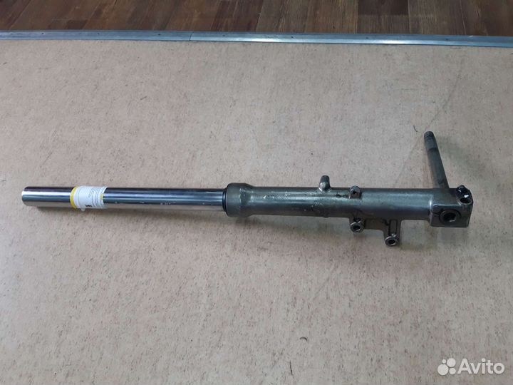 Перо всборе kawasaki zzr 400 600+ ось