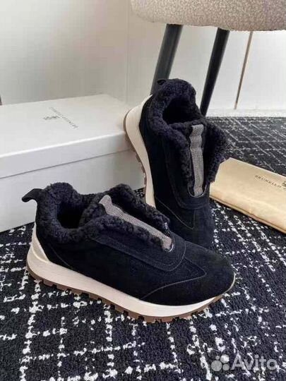 Кроссовки с мехом brunello