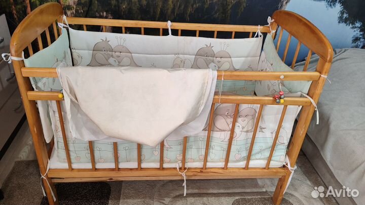 Детская кроватка