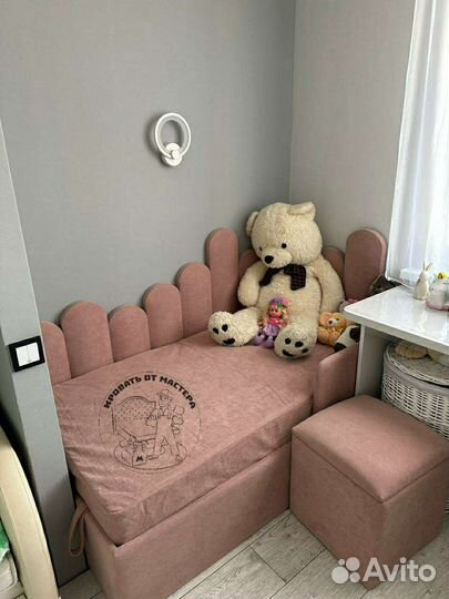 Детская кровать диван с мягкими бортиками