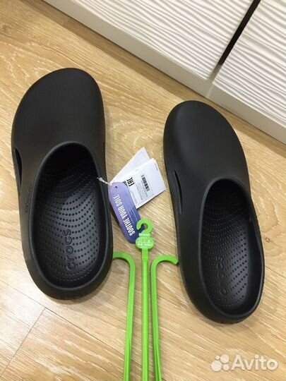 Сабо Crocs Mellow recovery clog