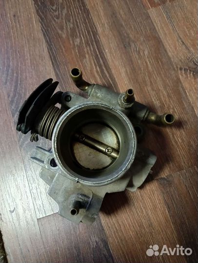 Дроссельная заслонка ваз