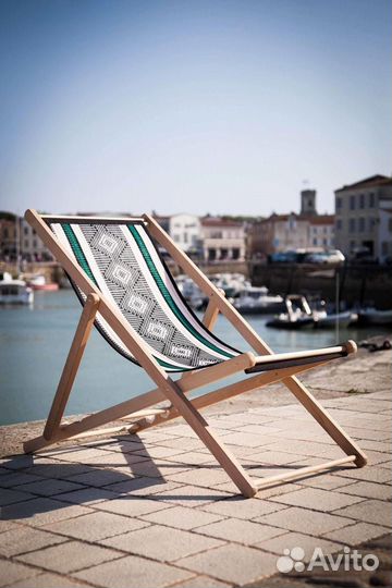 Складное кресло-шезлонг из дерева