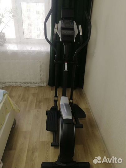 Эллиптический тренажер новый
